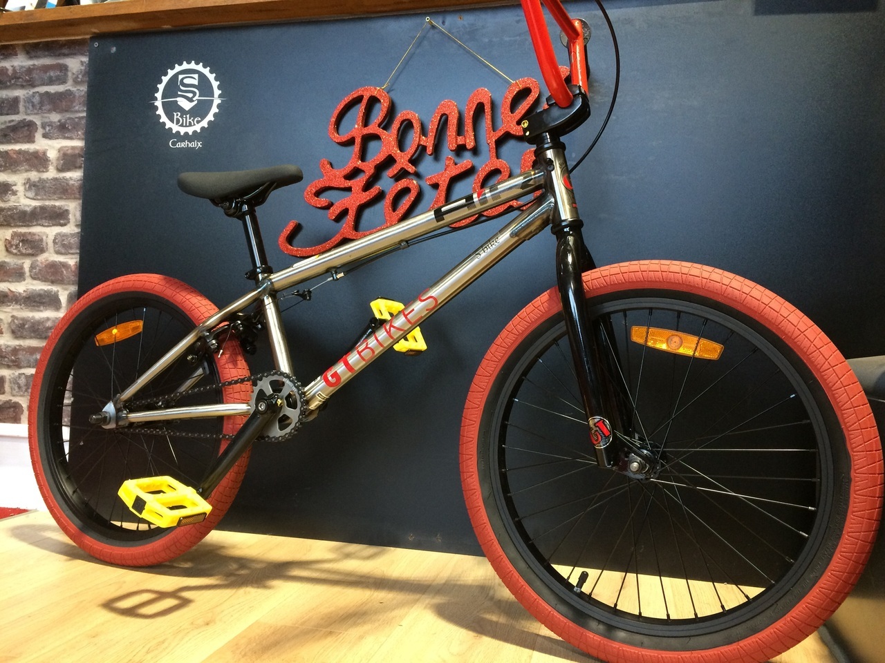 S'Bike magasin de vélo à Carhaix BMX GT 